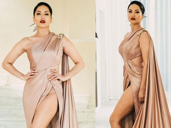 Exquisite Poses From Sunny Leone In Scintillating Outfit
